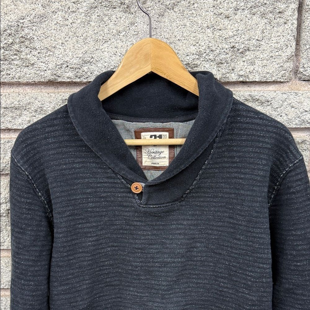Simons Le 31 Black Textured Crewneck Sweater - Picture 3 of 6